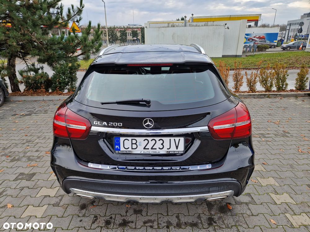 Mercedes-Benz GLA 200 7G-DCT AMG Line - 6