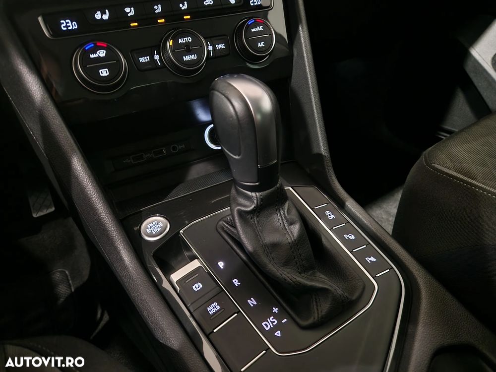 Volkswagen Tiguan 1.5 TSI ACT DSG Comfortline - 23