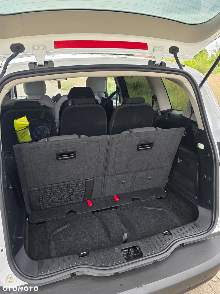 Ford S-Max 2.0 Titanium - 14