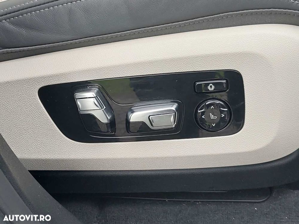 BMW X7 M60i xDrive AT MHEV - 16