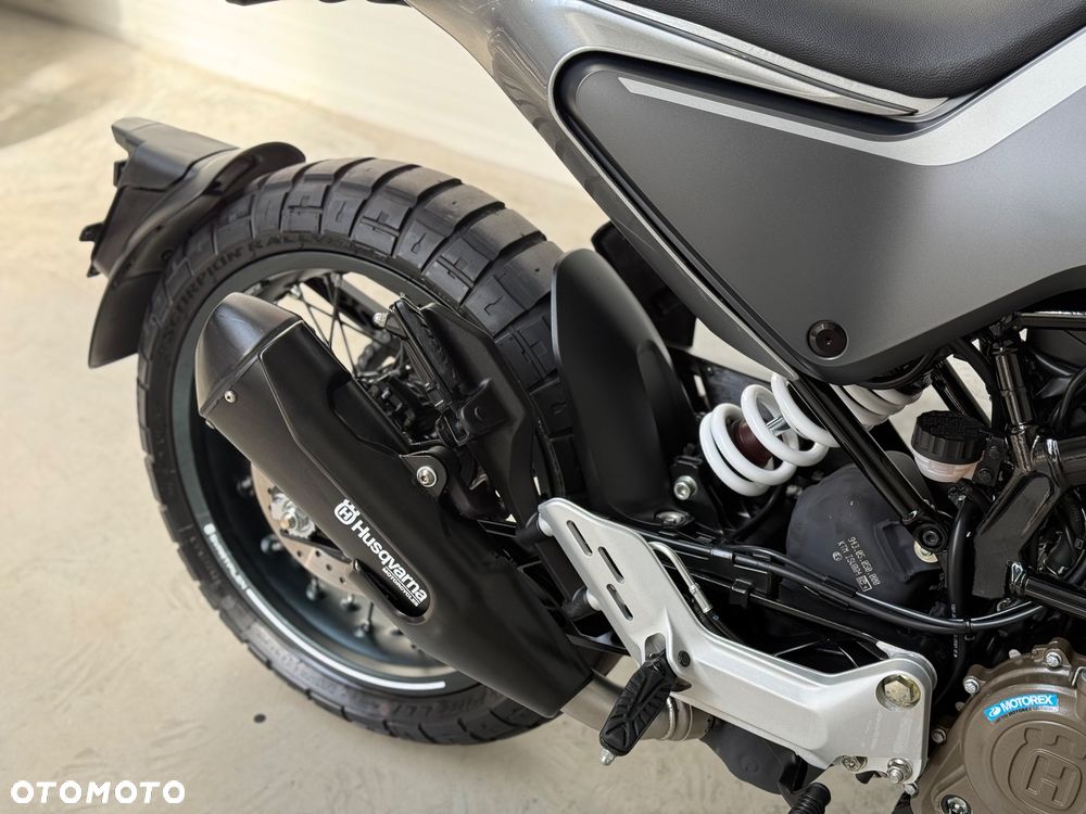 Husqvarna Svartpilen - 14