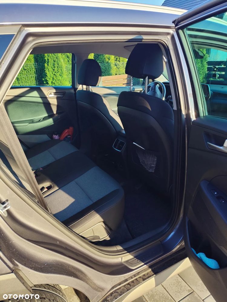 Hyundai Tucson 1.6 GDI BlueDrive Comfort 2WD - 20