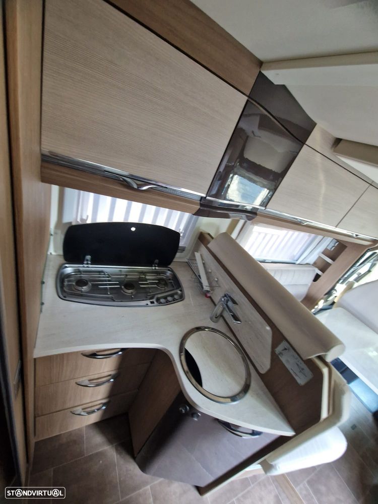 Dethleffs Premium Class 4 Travel cama central - 4