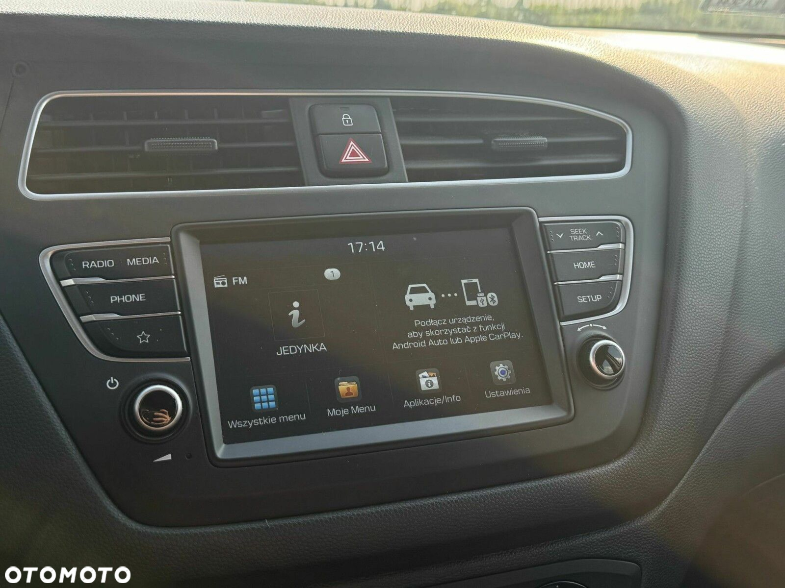 Hyundai i20 - 15