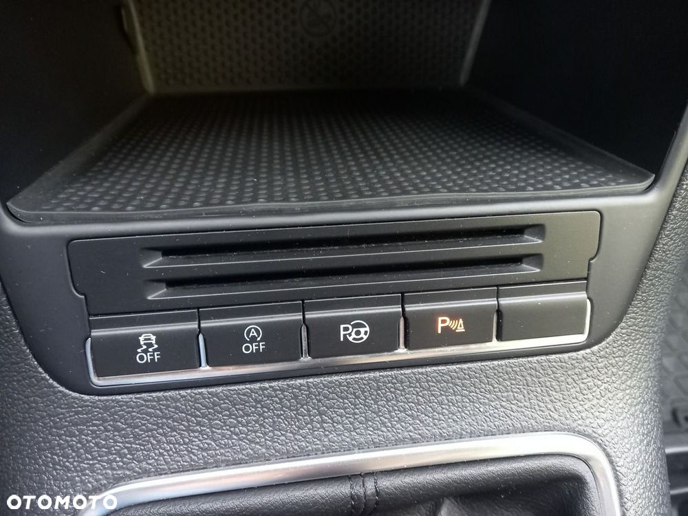 Volkswagen Tiguan 2.0 TDI DPF 4Motion BlueMotion Technology Lounge Sport & Style - 31