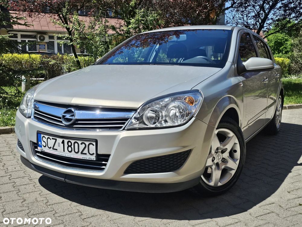 Opel Astra 1.6 Enjoy - 1