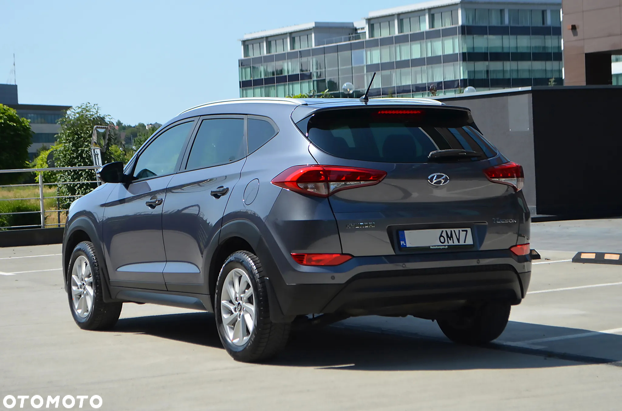 Hyundai Tucson 1.6 GDI BlueDrive Comfort 2WD - 21