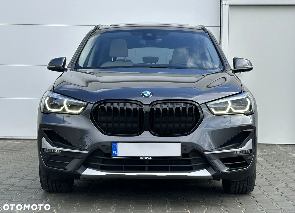 BMW X1 xDrive20i xLine sport - 5