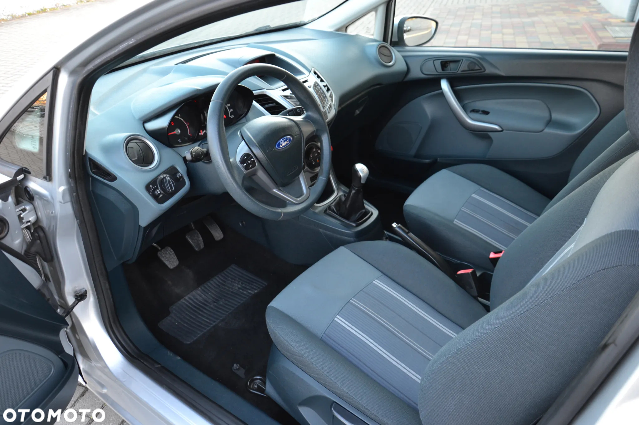 Ford Fiesta 1.6 TDCI Ambiente - 5