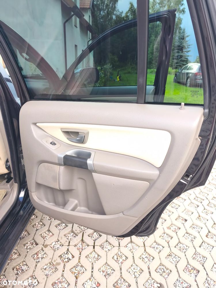 Volvo XC 90 2.4 D5 Executive - 11