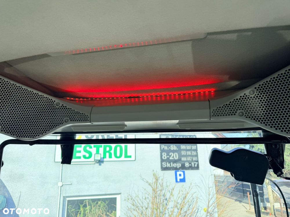 Massey Ferguson 8740 S - 27