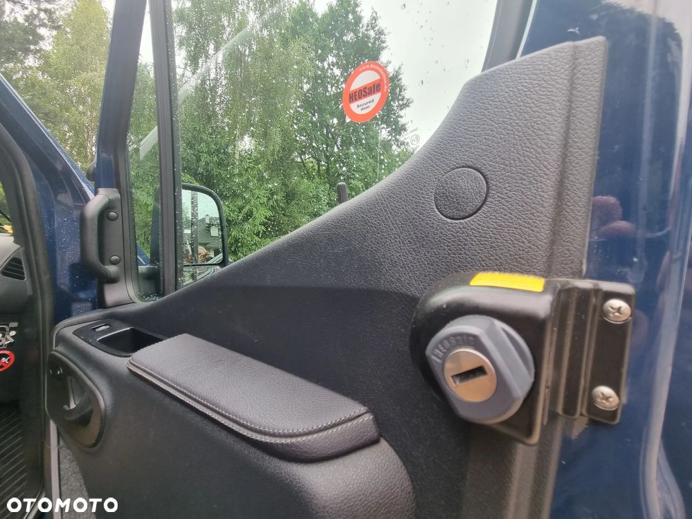 Mercedes-Benz Sprinter 4x4 - 12