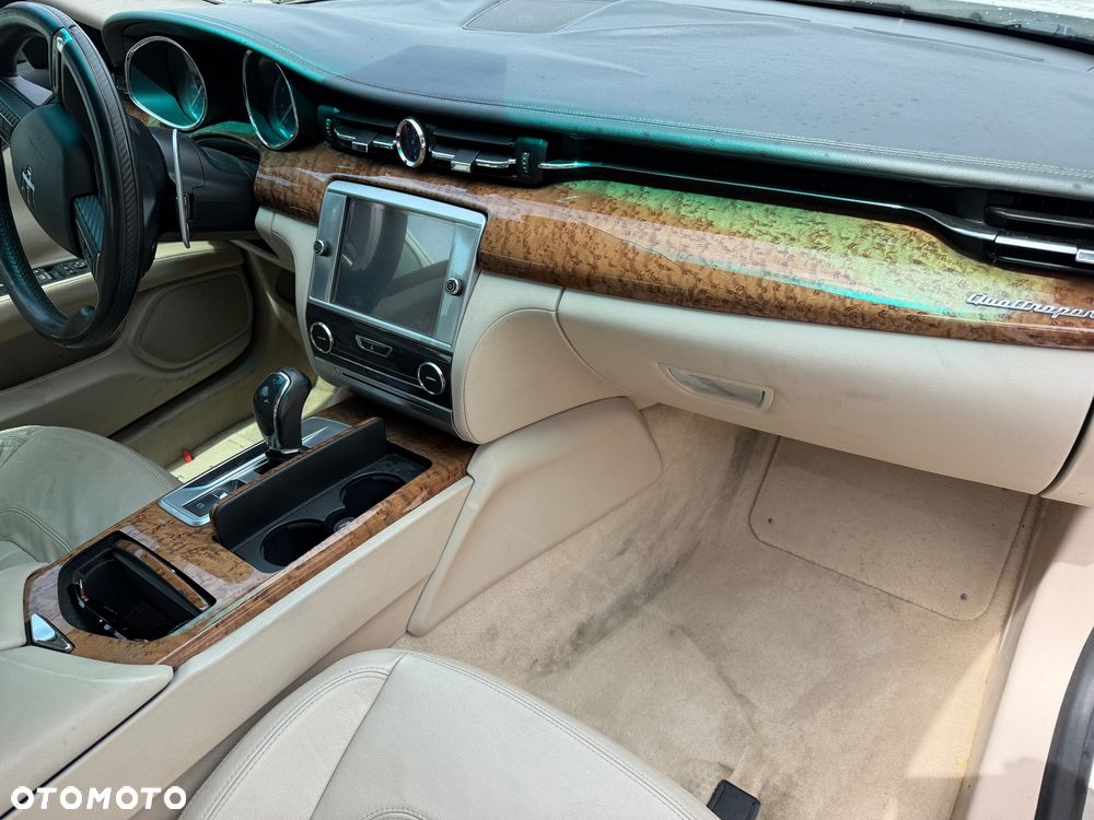 Maserati Quattroporte - 34