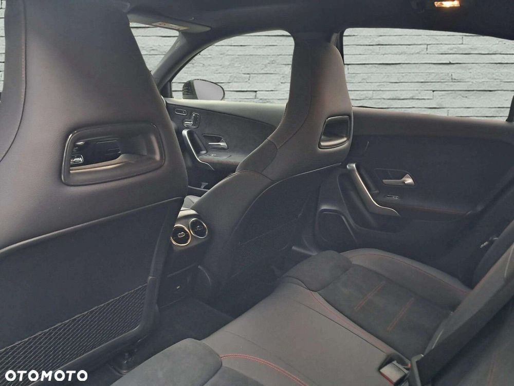 Mercedes-Benz Klasa A 200 d AMG Line 8G-DCT - 12