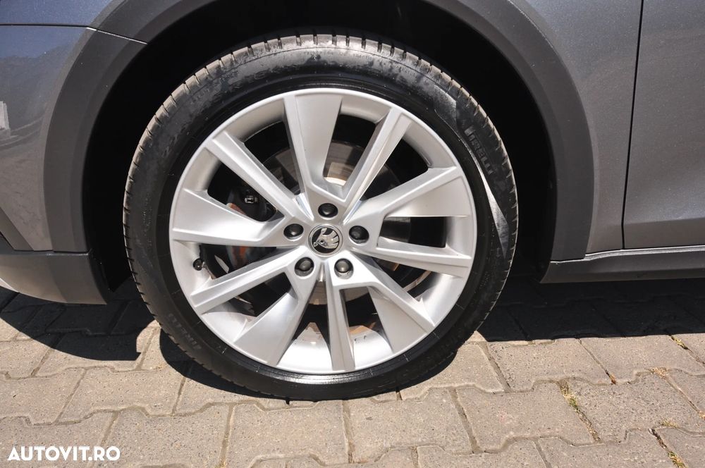 Skoda Octavia 2.0 TDI DSG 4X4 Scout First Edition - 13