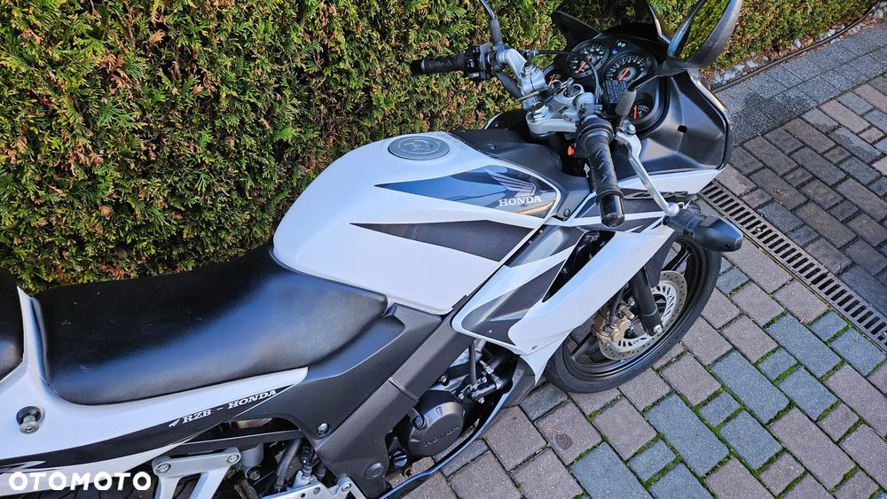 Honda CBR - 19