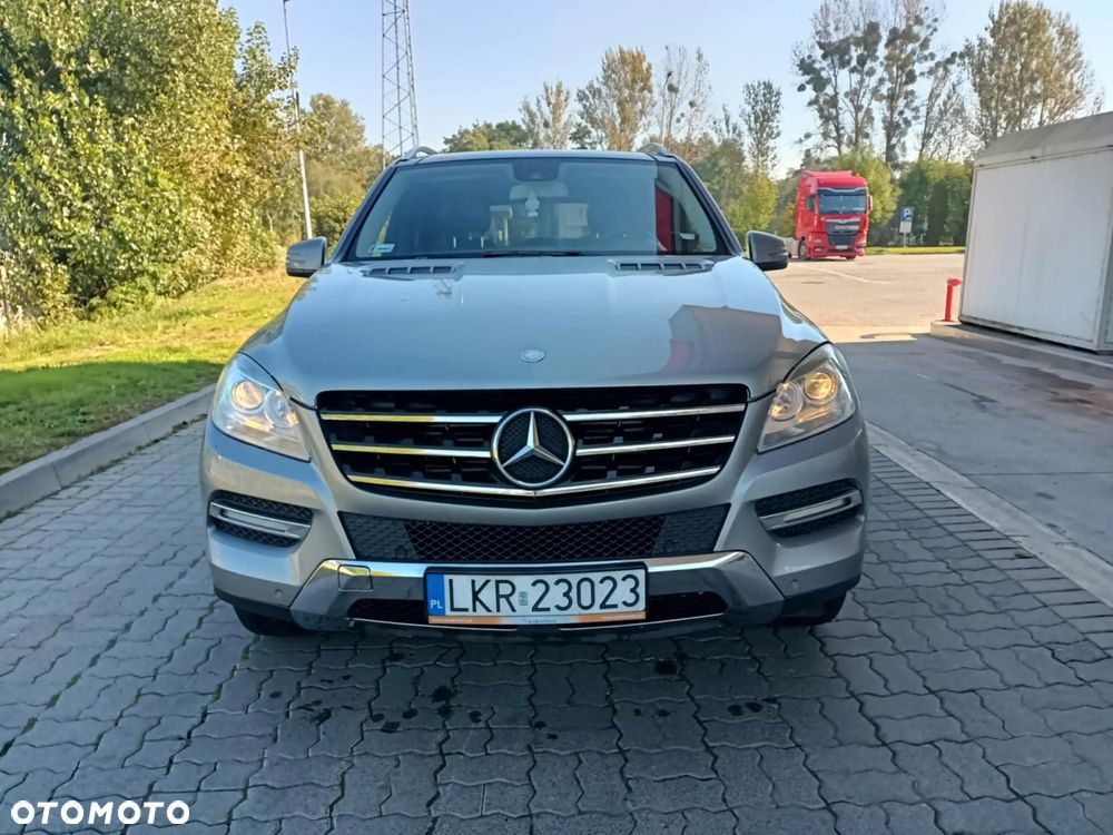 Mercedes-Benz ML 350 BlueTec 4-Matic - 3