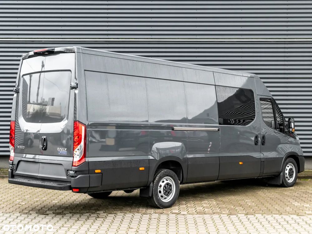 Iveco 35S18HV brygadówka - 9