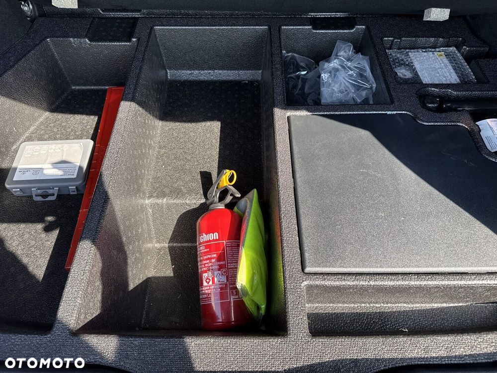 Toyota C-HR 2.0 Hybrid GR Sport - 29