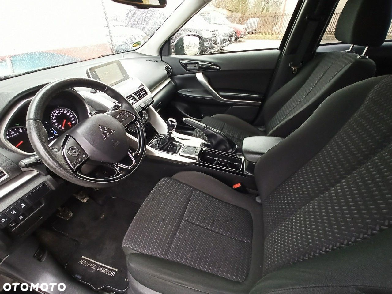 Mitsubishi Eclipse Cross - 8