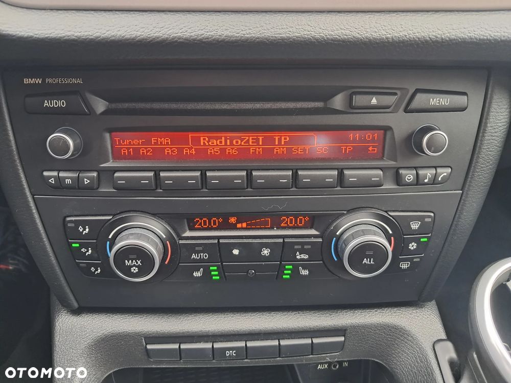 BMW X1 sDrive18i - 19