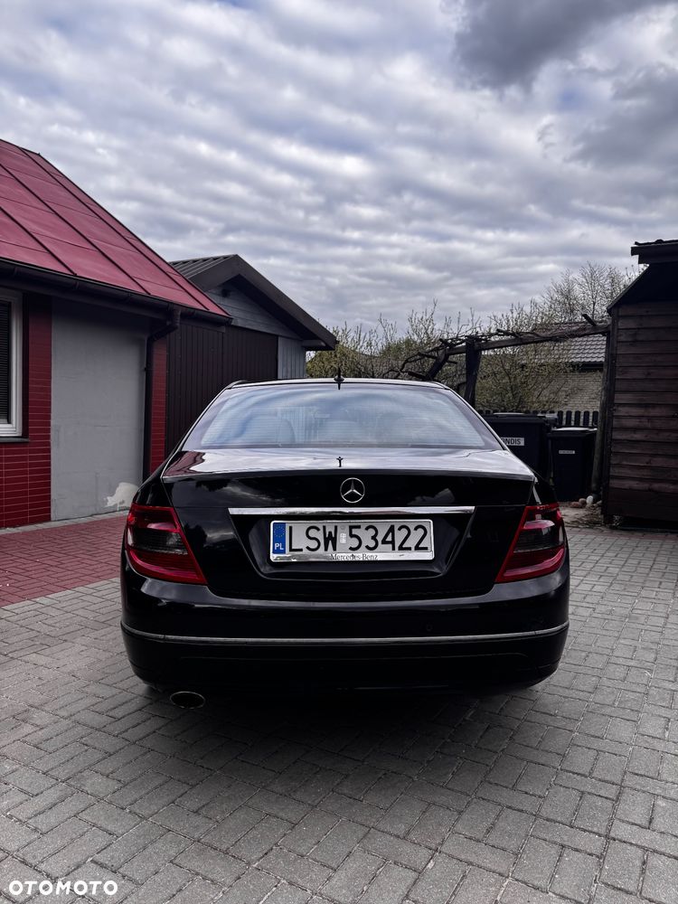 Mercedes-Benz Klasa C 220 CDI DPF Automatik Avantgarde - 4