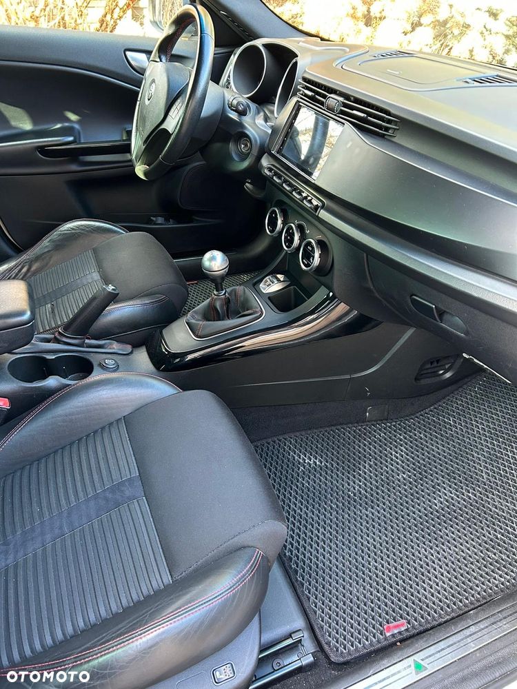 Alfa Romeo Giulietta - 15