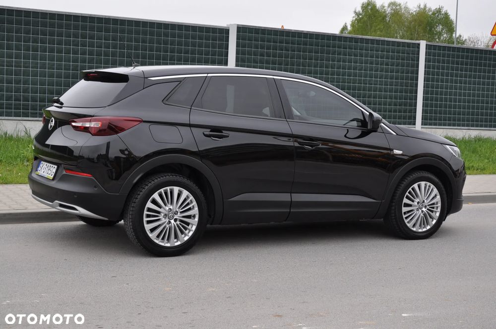 Opel Grandland X 1.2 T GPF Design Line S&S - 11