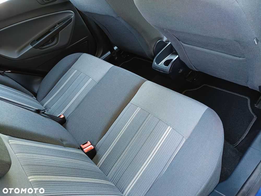 Ford Fiesta - 24