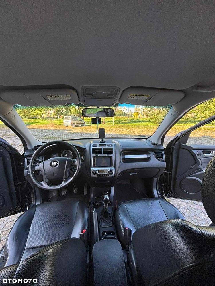 Kia Sportage 2.0 Expedition - 11