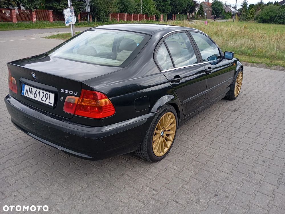 BMW Seria 3 330d - 2