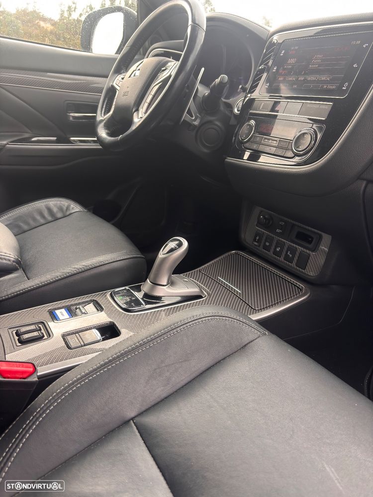 Mitsubishi Outlander 2.0 PHEV Intense Navi - 20