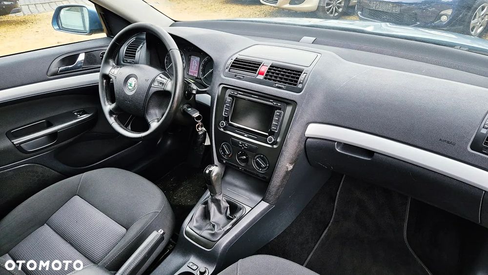 Skoda Octavia 1.4 TSI Family Plus - 35