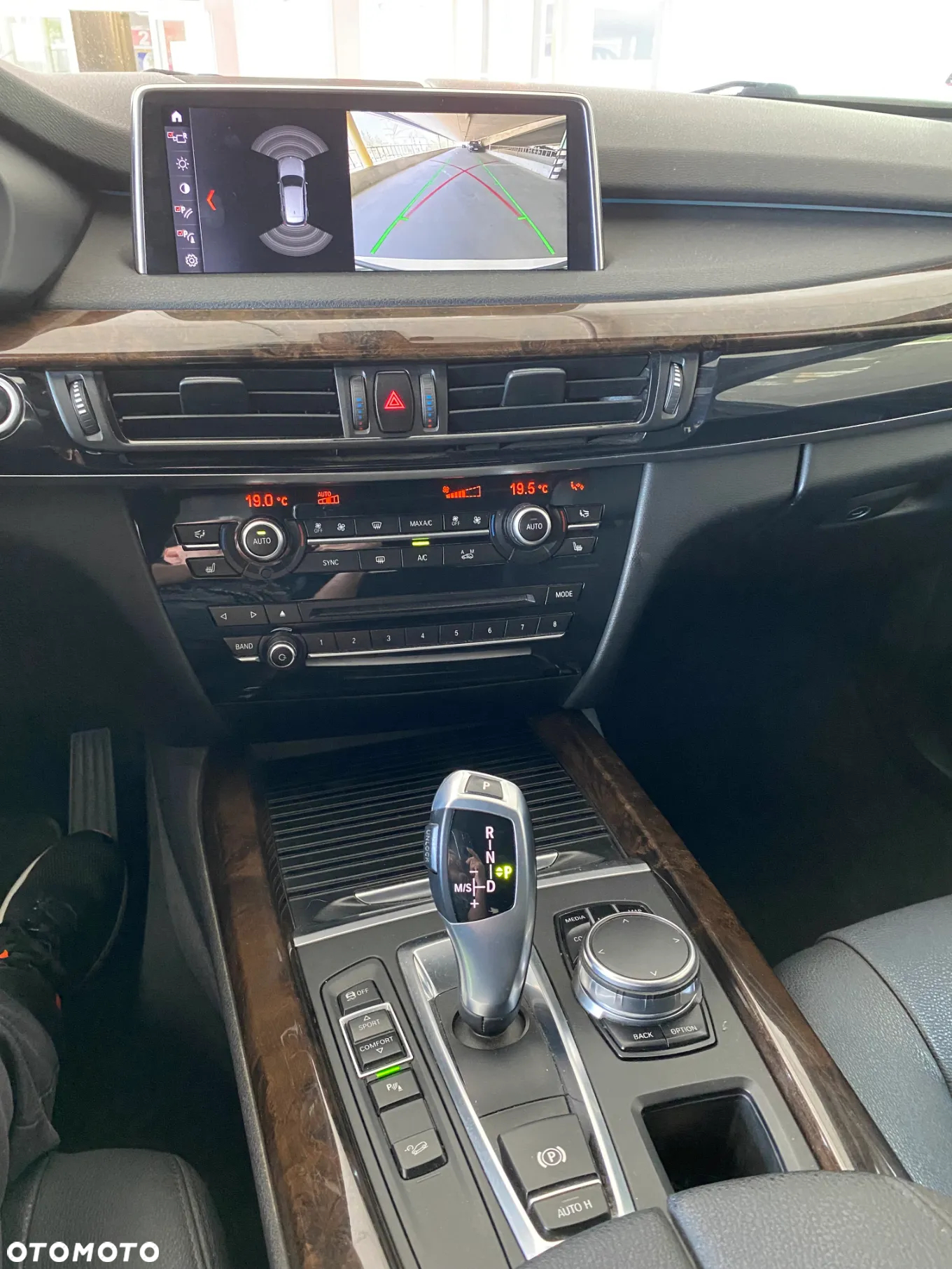 BMW X5 xDrive35i - 7