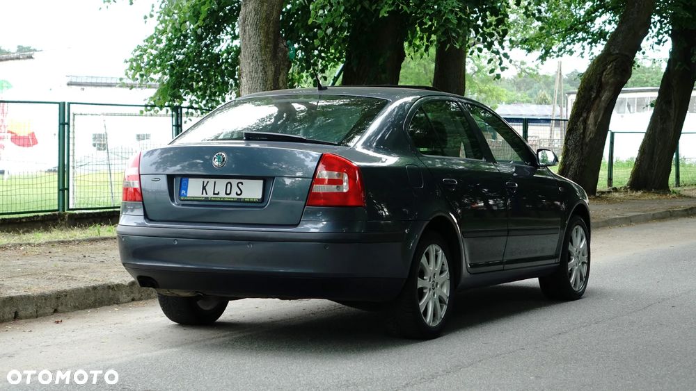 Skoda Octavia 2.0 FSI Automatik Laurin & Klement - 33