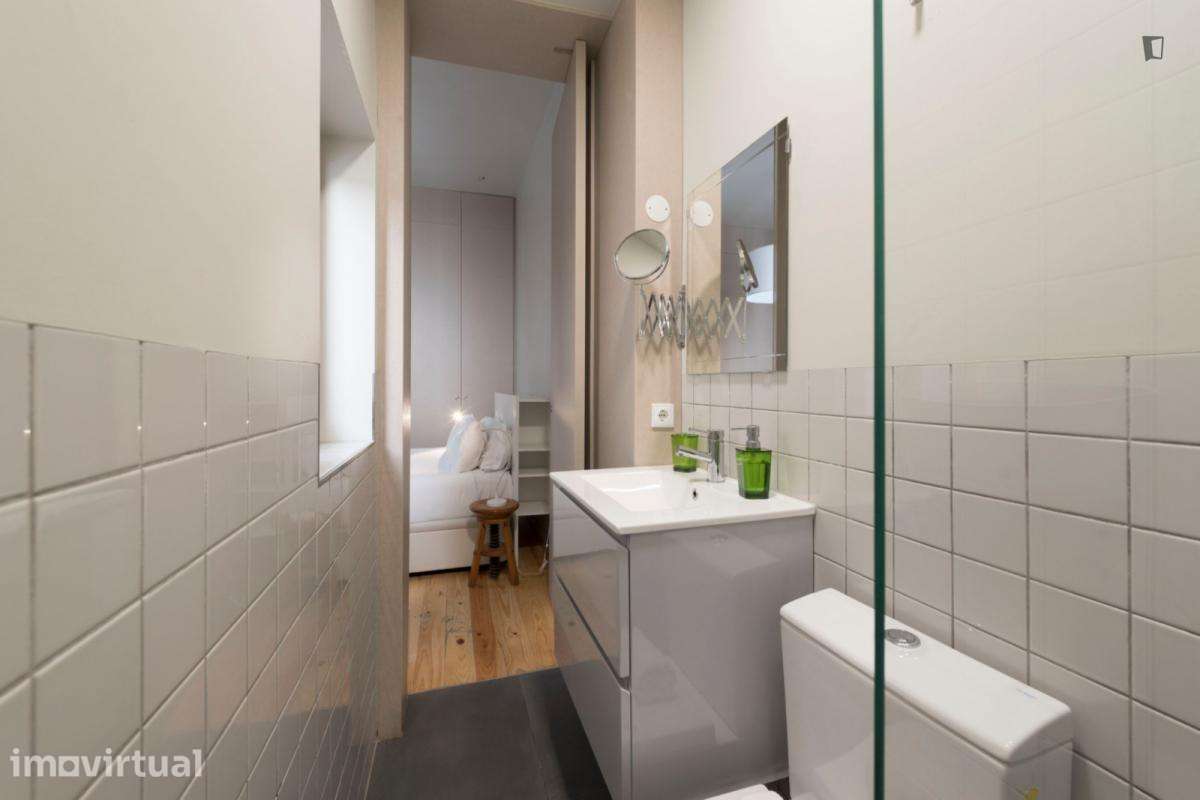 Apartamento com 1 quartos - localizado em Cedofeita Porto - Grande imagem: 3/24