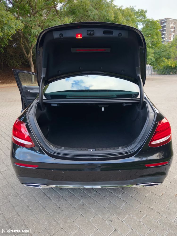 Mercedes-Benz E 220 d AMG Line - 22