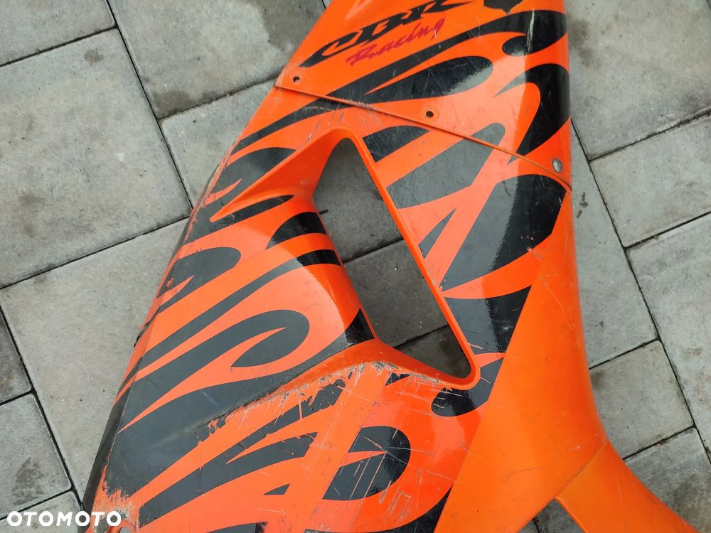 Owiewka, osłona prawa, bok, boczek prawy Honda CBR 600RR PC37 - 3