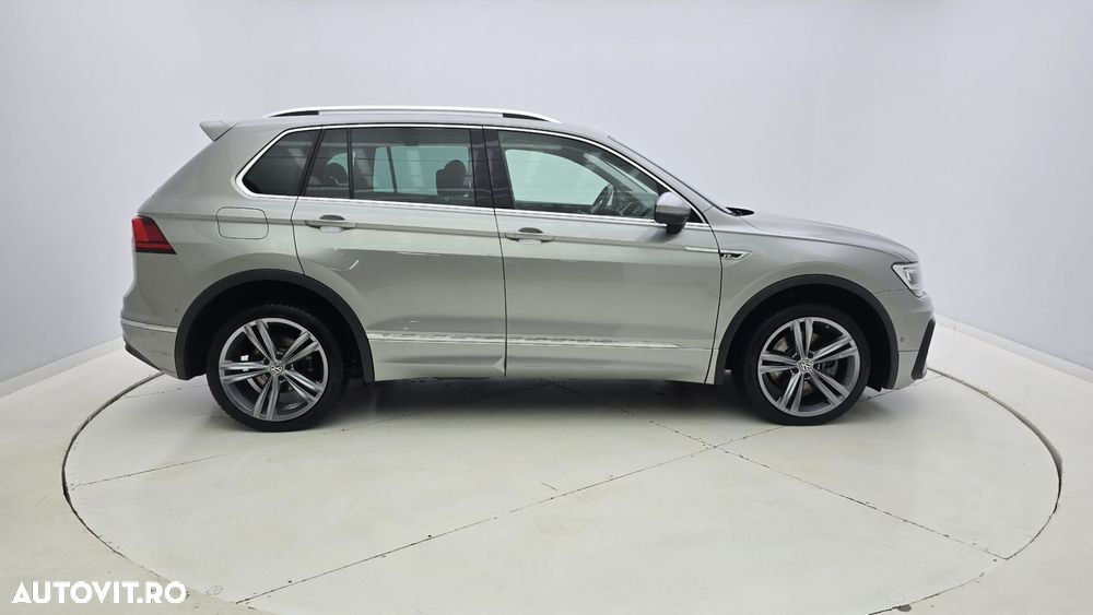 Volkswagen Tiguan - 5