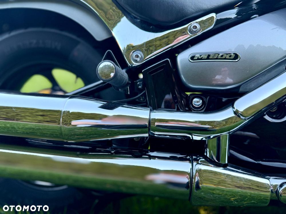 Suzuki Intruder - 20