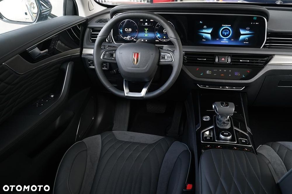 Hongqi HS5 - 13