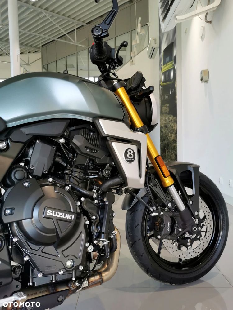 Suzuki GSX - 9