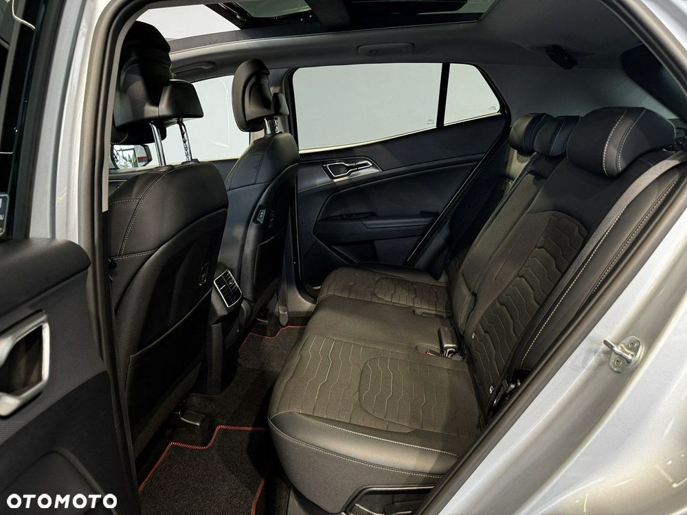 Kia Sportage - 16