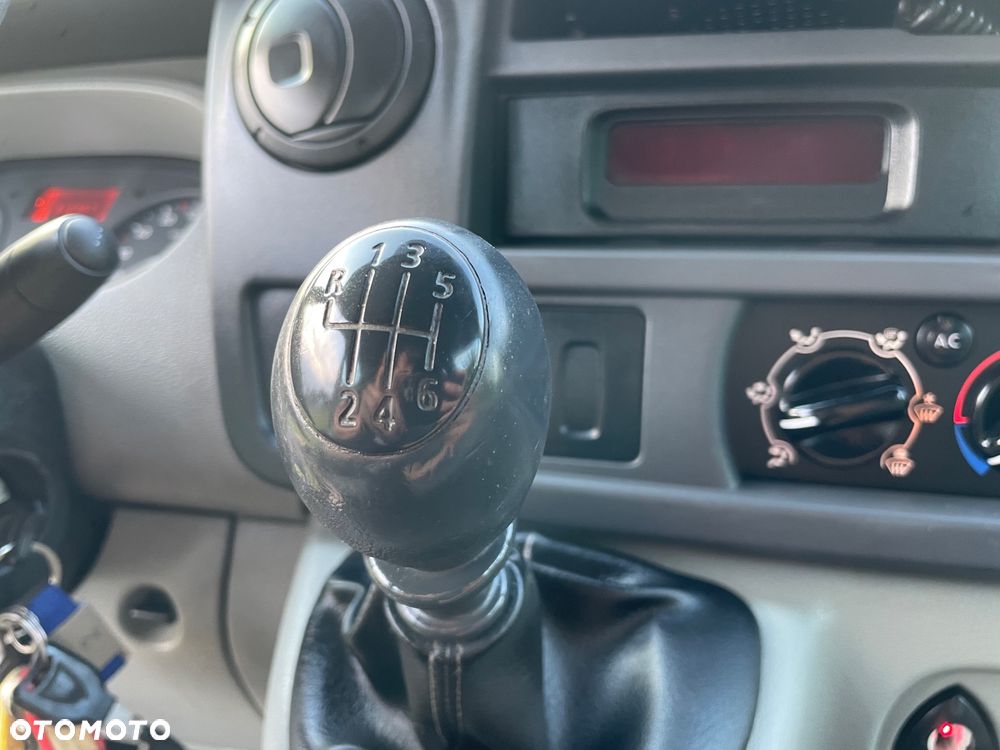 Renault Master - 10