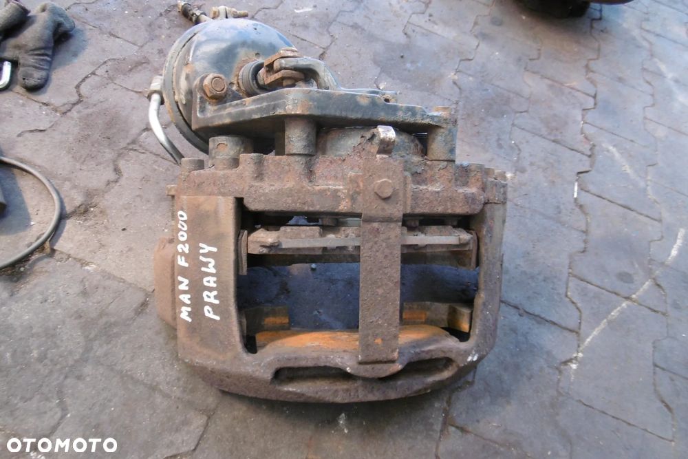Zacisk hamulcowy przód Man F2000 - 2