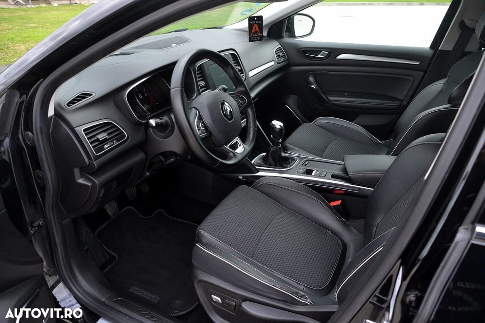 Renault Megane ENERGY dCi 130 Start & Stop Bose Edition - 11