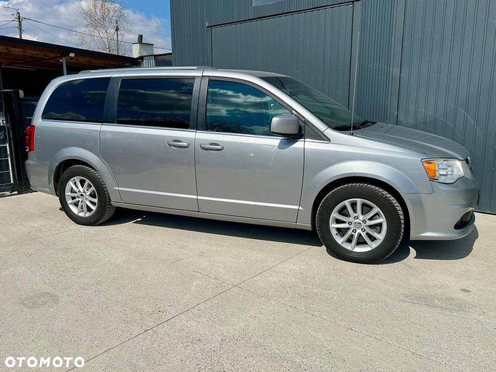 Dodge Grand Caravan - 7