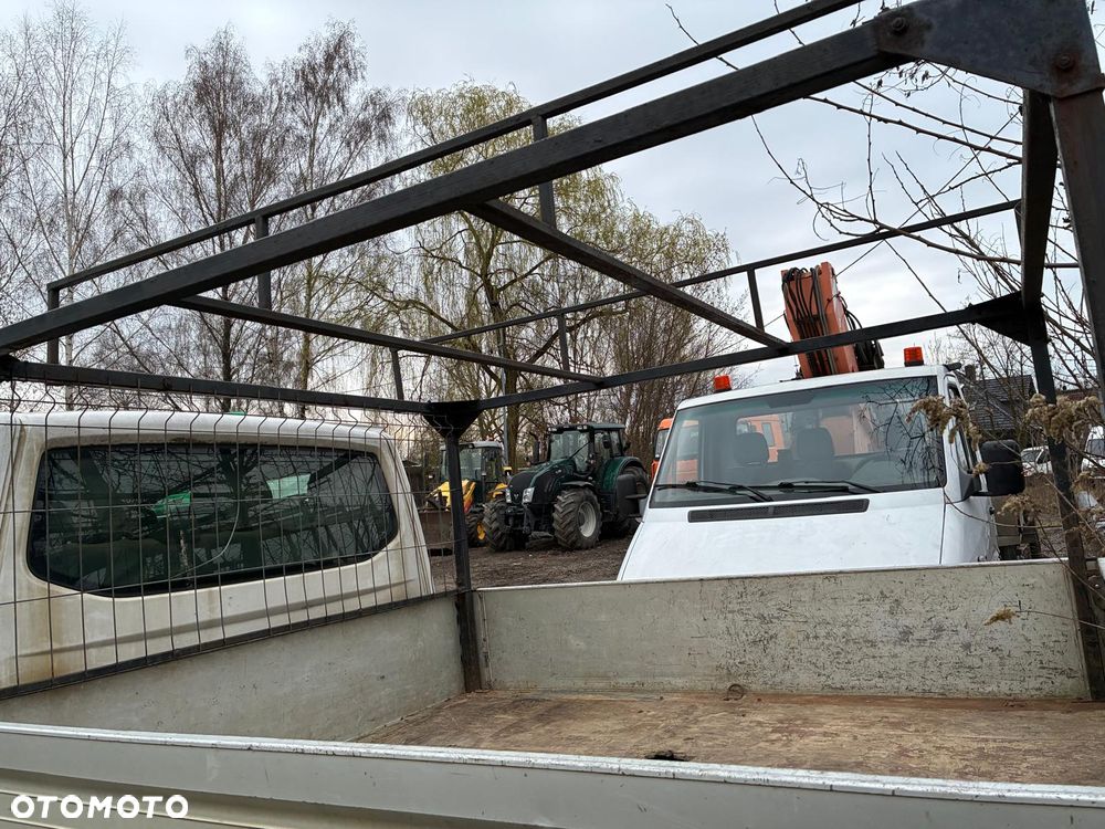 Volkswagen T5 DOKA - 10
