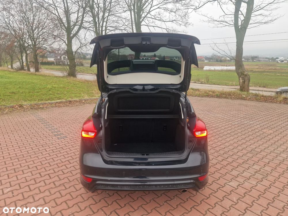 Ford Focus 2.0 TDCi ST-Line ASS - 11