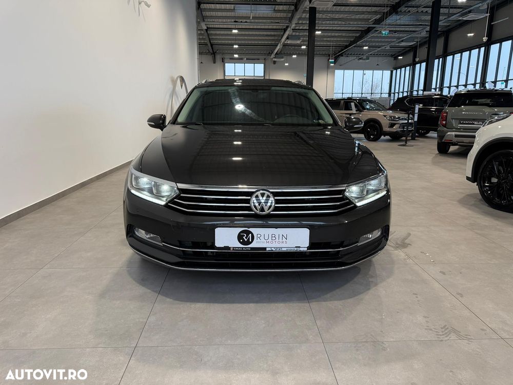 Volkswagen Passat 2.0 TDI SCR DSG Highline - 3